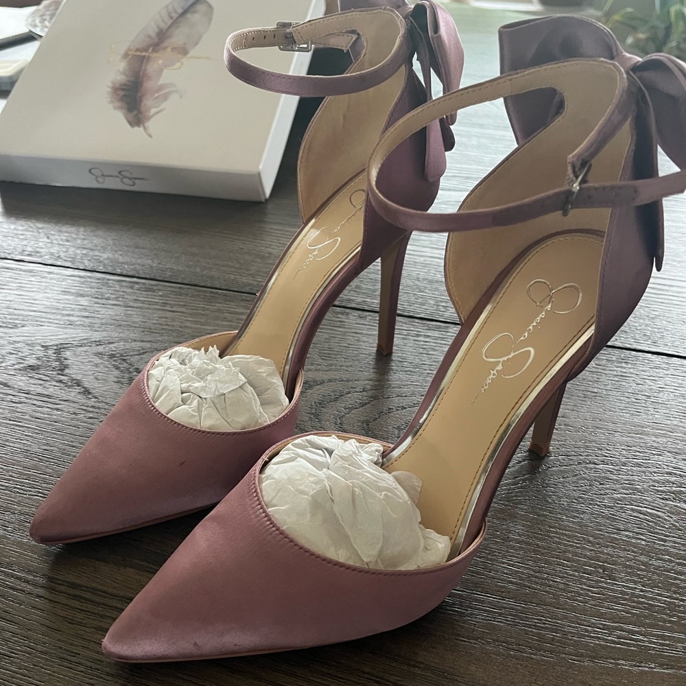 Jessica Simpson Mauve Heels with Bow Detail
